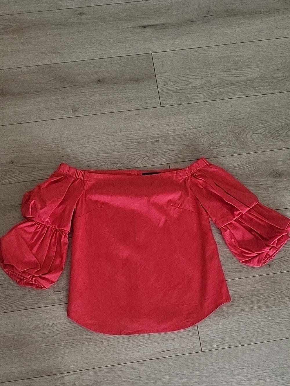 Banana Republic Off-Shoulder Puff Sleeve Blouse in Red